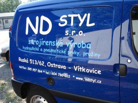 Polep automobilu